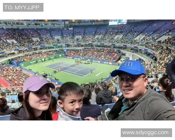 王秀英畅谈网球生涯与欧冠足球的精彩交汇与人生启示 王秀英畅谈网球生涯与欧冠足球的精彩交汇与人生启示